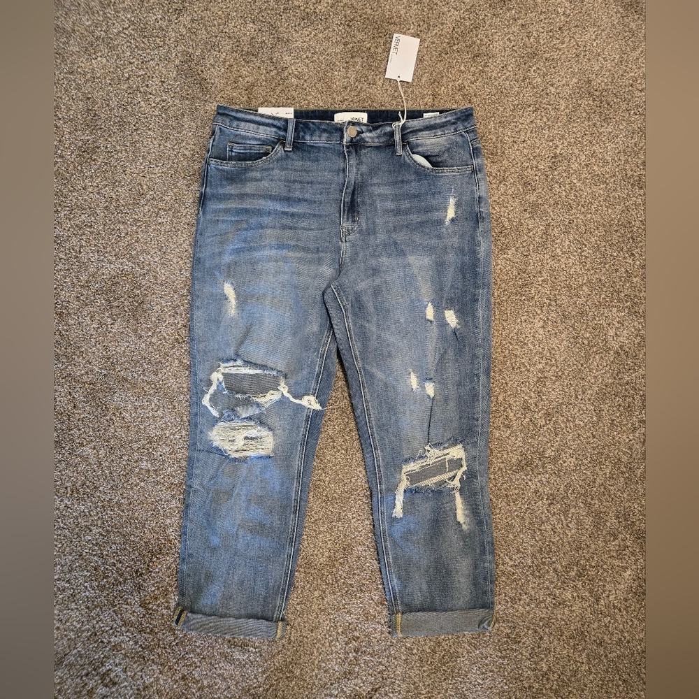 NWT Vervet by Flying Monkey stretchy boyfriend style distressed jeans size 16